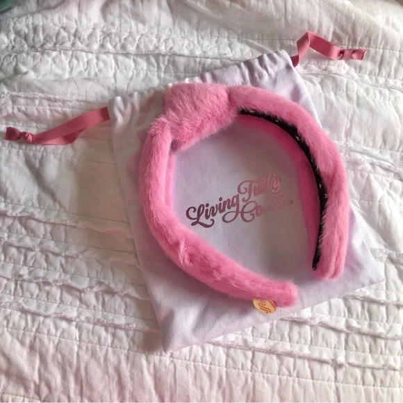 Livingfullyco. | Accessories | Living Fully Co Fuzzy Pink  display picture 1